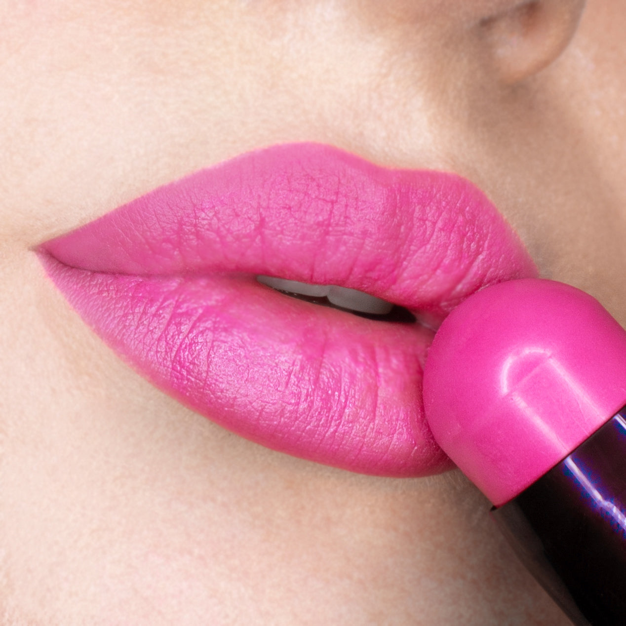 Chiara Ferragni - LIP & CHEEK - AS U LIKE