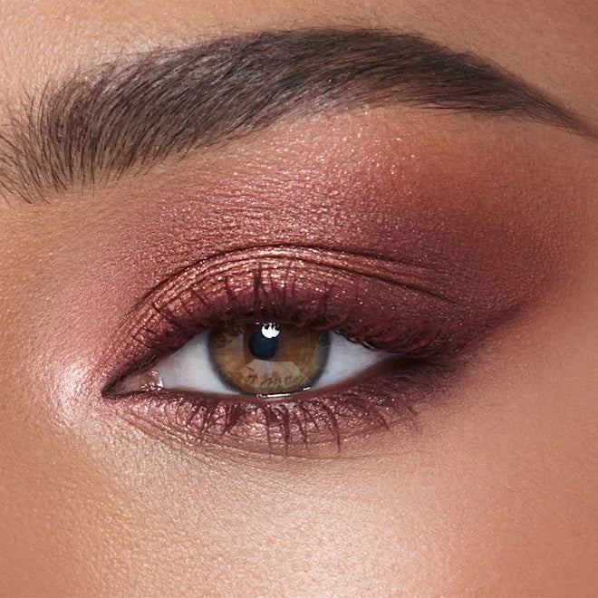 Charlotte Tilbury Luxury Palette nella tonalità "Pillow Talk Dreams